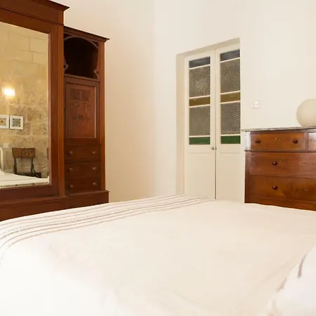 Luxury Boutique St Ursula Apartament *